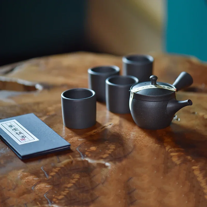 

Handmade Yixing Zisha pot Kung Fu tea set Log gift box Japanese side handle pot Zini raw ore Shibatayaki