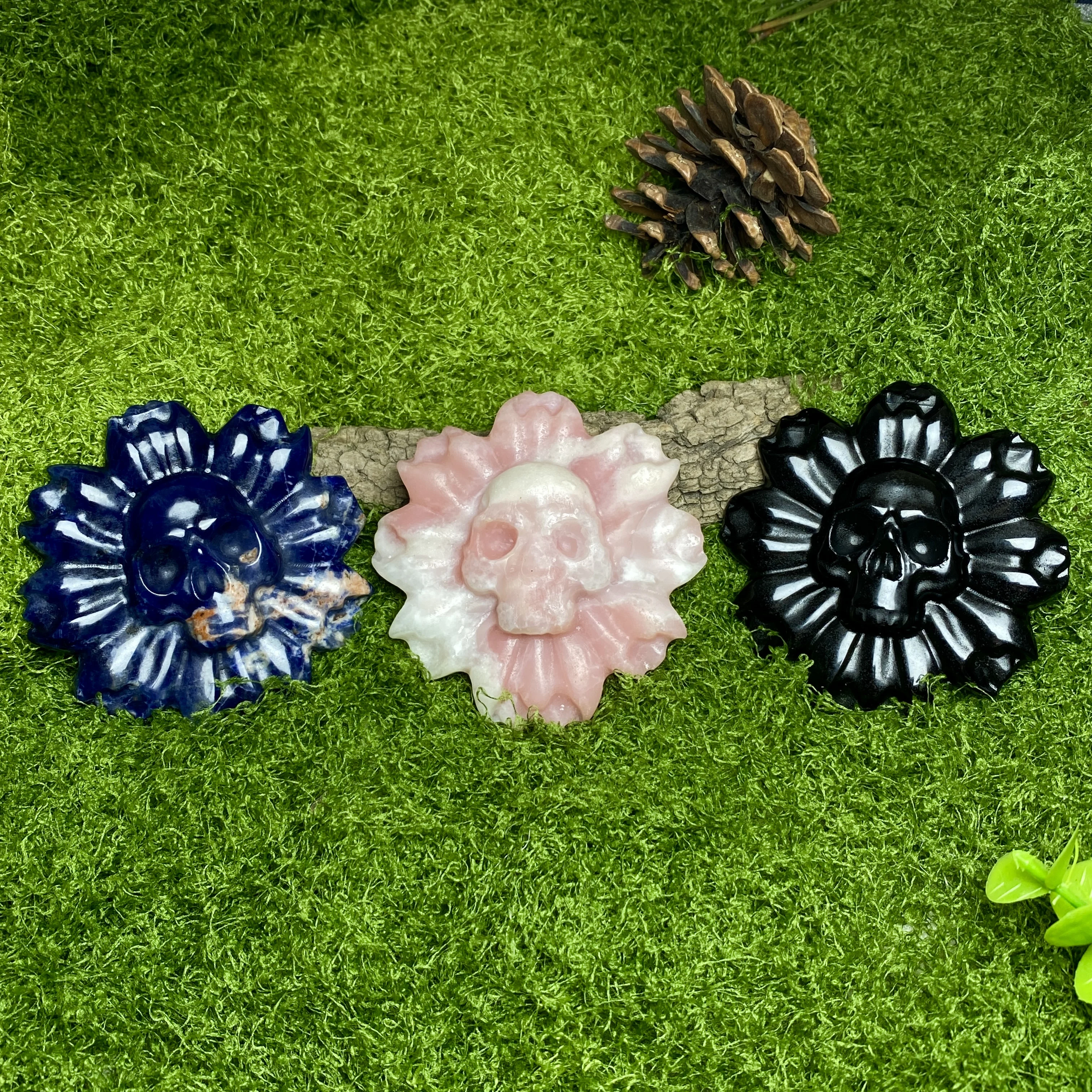 Crystal Carving Flower with Skulls in Center Natural Healing Stone Gothic Decor Figurine Reiki Craft Ornament