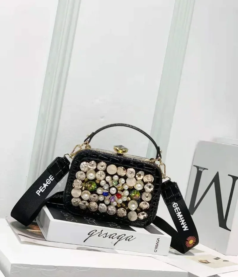 

Luxury Diamond Studded Women Handbag Handmade Single Shoulder Crossbody Versatile Pearl Box Bag