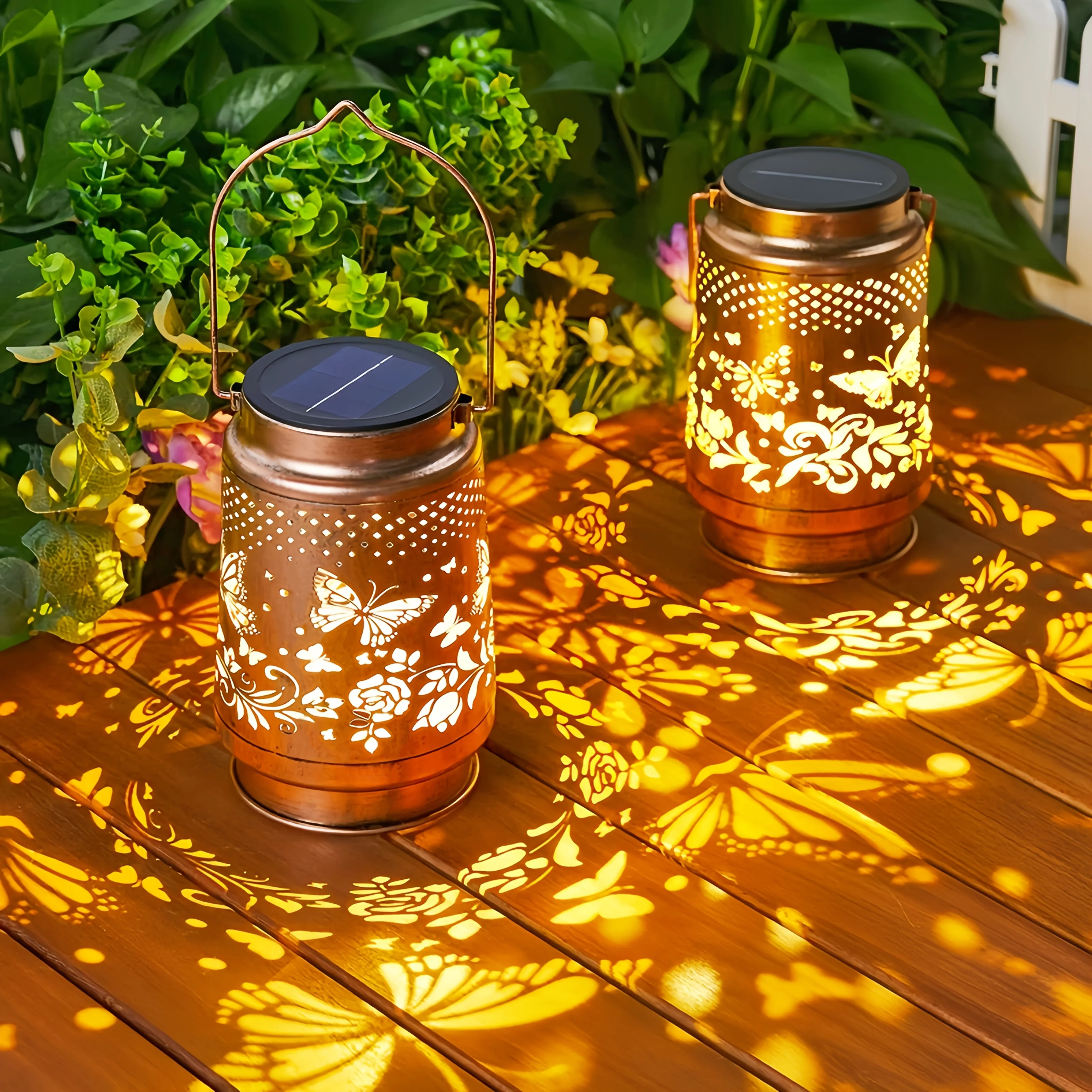 

2/1pc Solar Butterfly Lanterns Outdoor Hanging Light with Intricate Butterfly Design Perfect Gifts for Yard Patio Backyard Decor