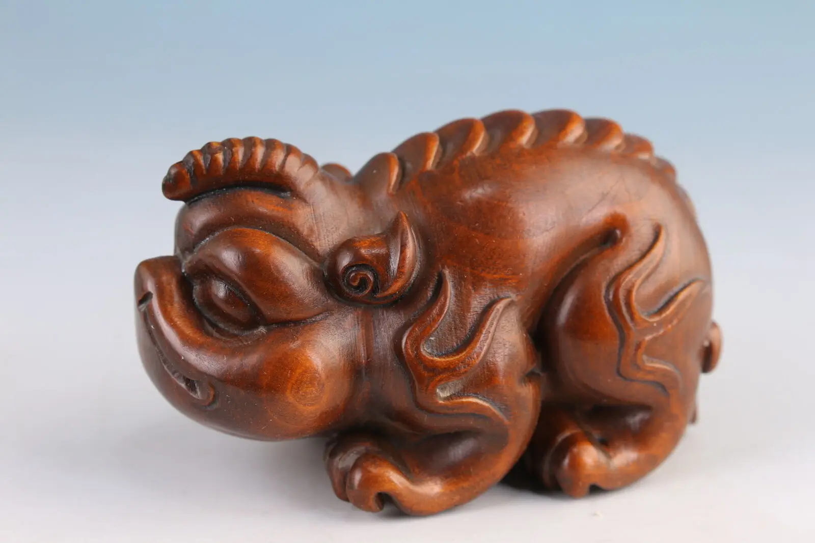 chinese Boxwood Handwork unicorn Statue tea pet netsuke fengshui hand piece