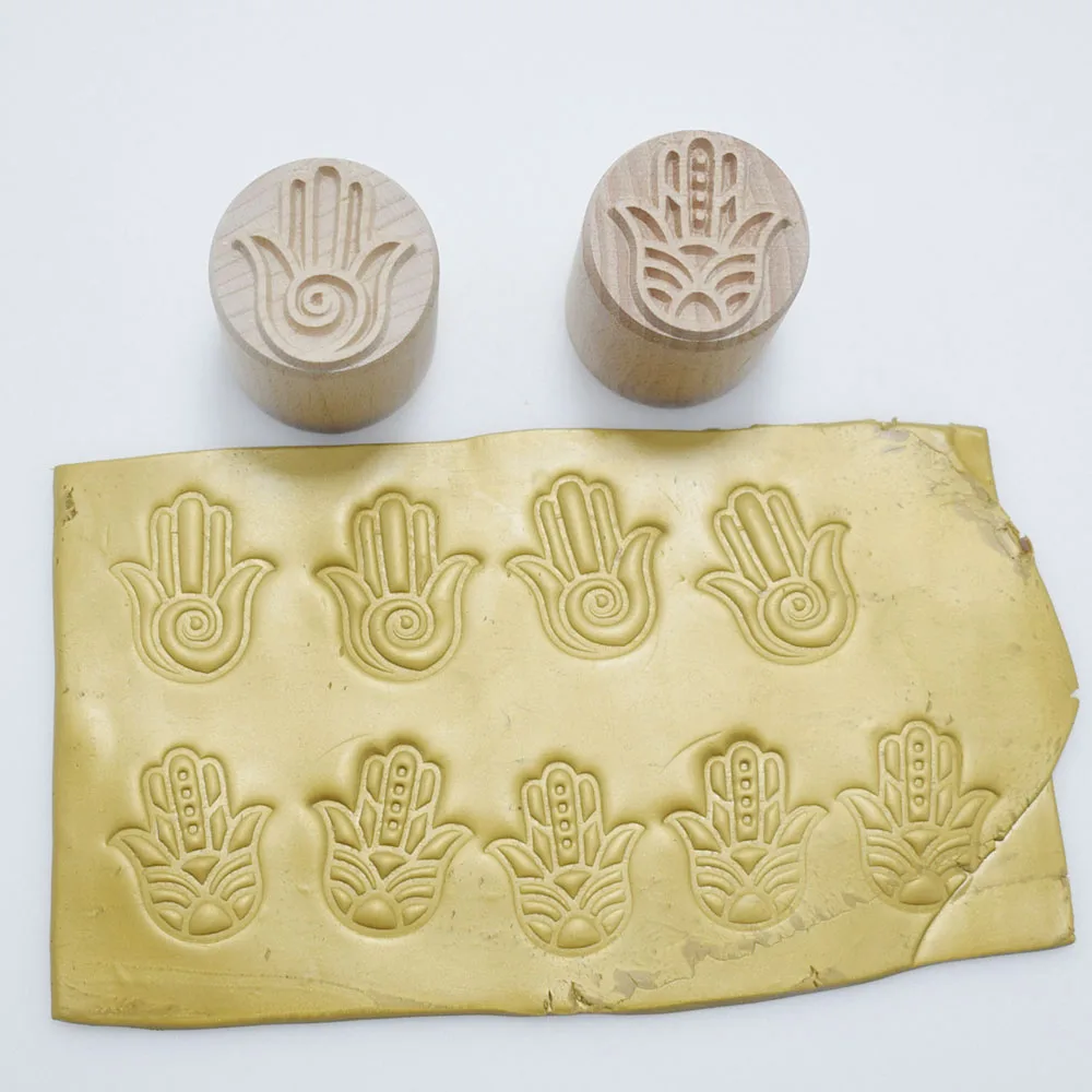 NEW Pottery Tool Fatima Lucky Hand Texture Block Print Emboss Carved Wooden Clay Stamp Argil Tools for Ceramics 3.5CM Round