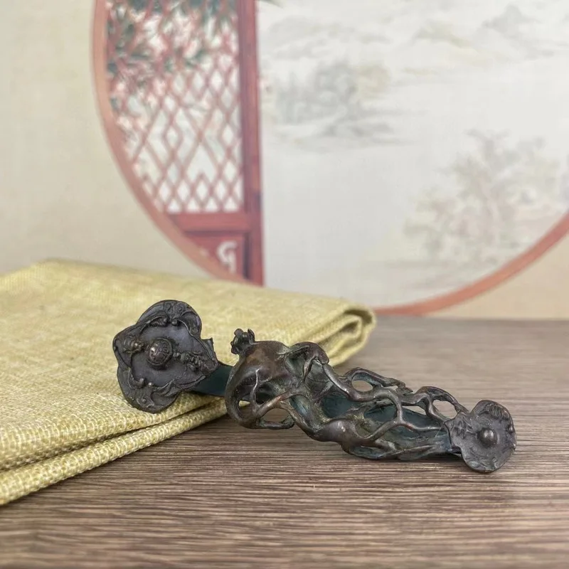 Vintage ginseng ornaments, antique study room decorations, Chinese-style home decor, unique furnishings