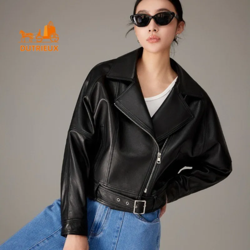 2025 Giacca corta in pelle con risvolto allentato con orlo elastico da donna nuovo autunno 2025, pelle di pecora genuina al 100%, cappotto con linee semplici slim fit