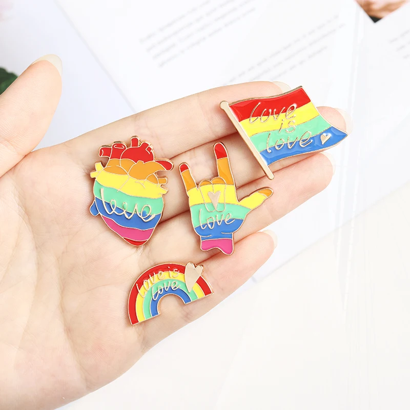 Broche da bandeira do arco-íris do esmalte, alfinetes de lapela, emblema dos amantes, presente da jóia para amigos, amor é amor, arco-íris, GLBT personalizado