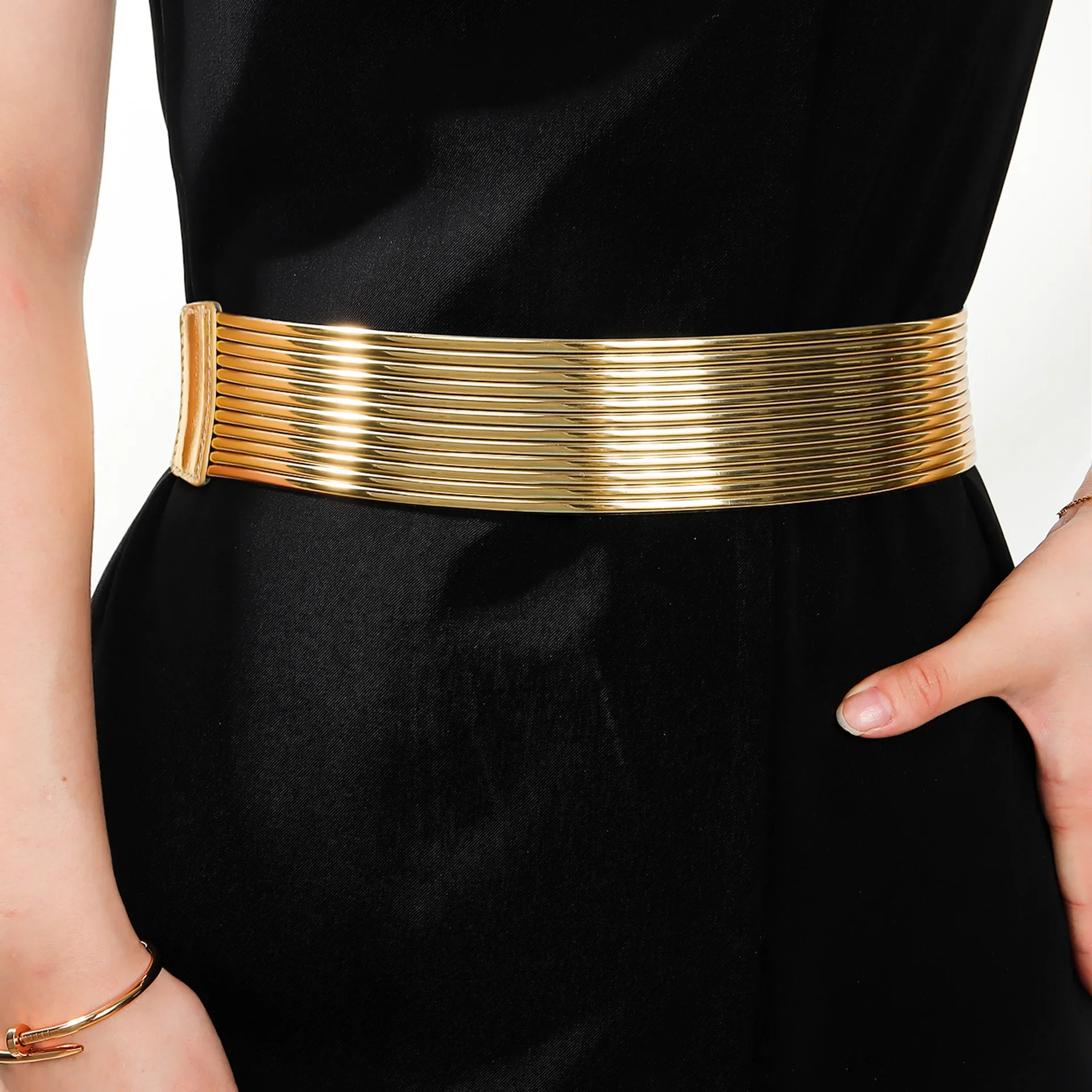 2024 New Ladies Pearl Fashionable Golden Wide Waist Seal Dress Decoration Waist Elastic Belts for Women Luxury Designer Brand