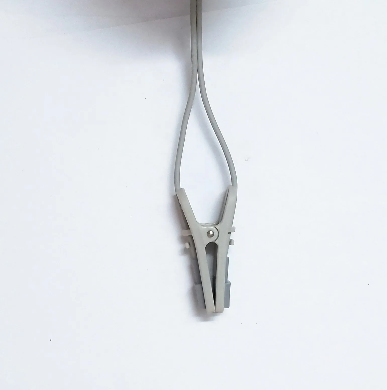 Free Shipping KMTKERAMED Compatible for NELLCOR (OXI TECH) DB9P All Nellcor ear clip sensor, Veterinary SpO2 sensor