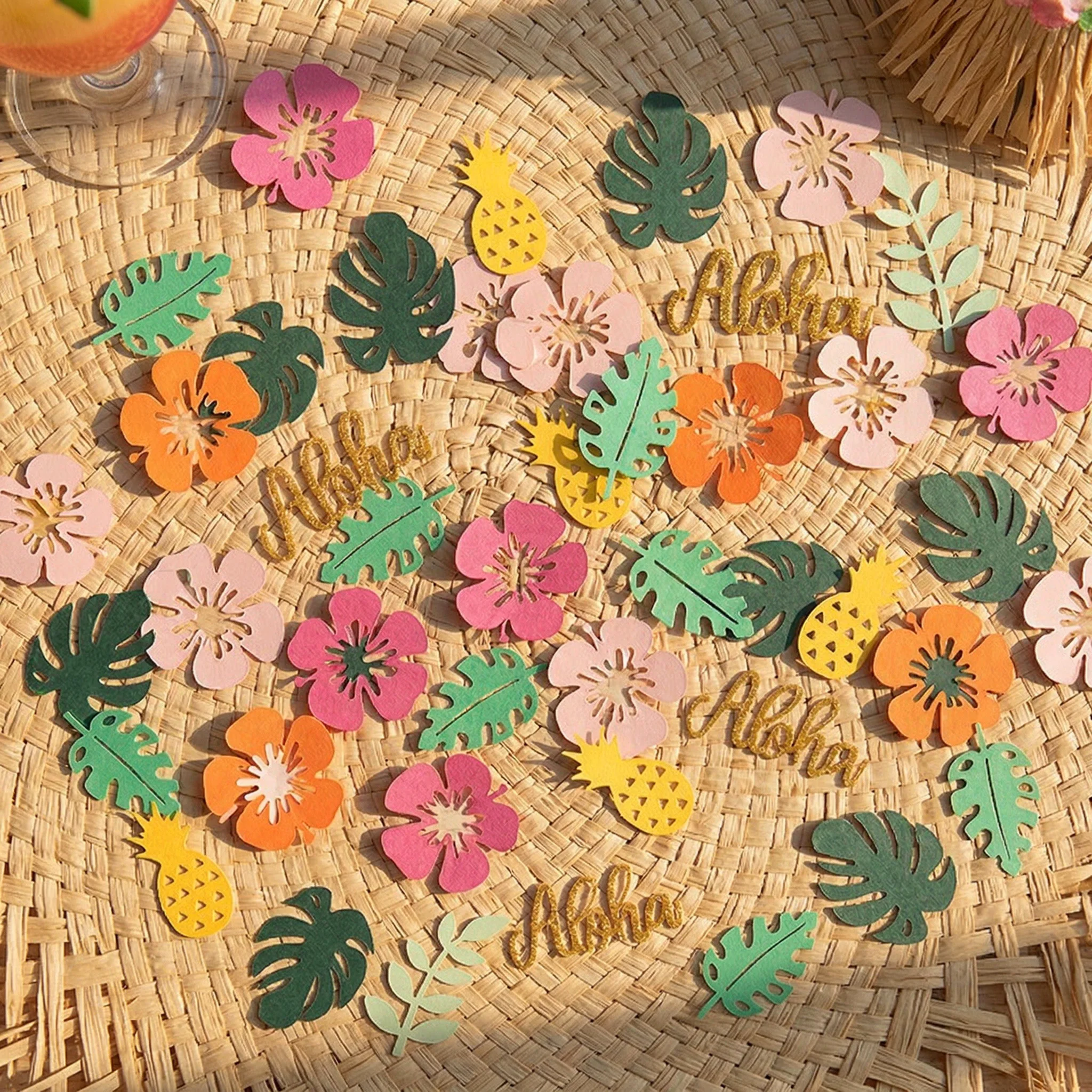 

100pcs Hawaiian Tropical Confetti with Flamingo, Pineapple, Palm Leaves ,Flowers Summer Birthday Party Decoration DIY Gift