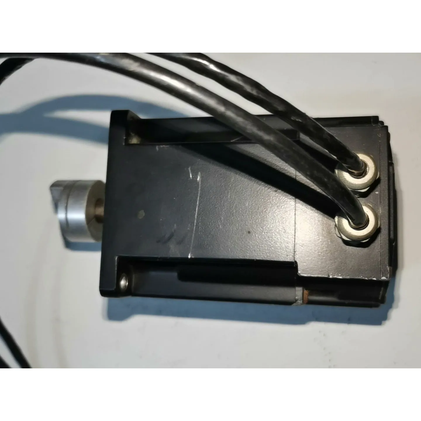 

SERVO MOTOR AKM41H-EKMNEHOO AKM41H-EKMNEH00