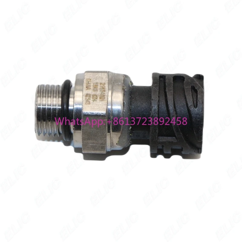 

Truck Diesel Engine D12 D13 Parts Fuel Oil Pressure Sensor Switch 20898038