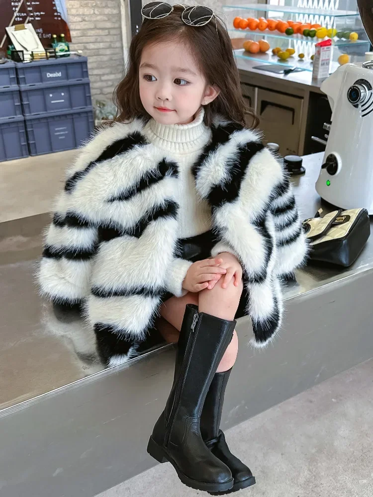 2024 New Girls Faux Fox Fur Coat Winter Thick Jacket For Teen Kids Warm Zebra Design Children Snowsuit Outwear Parkas TZ468