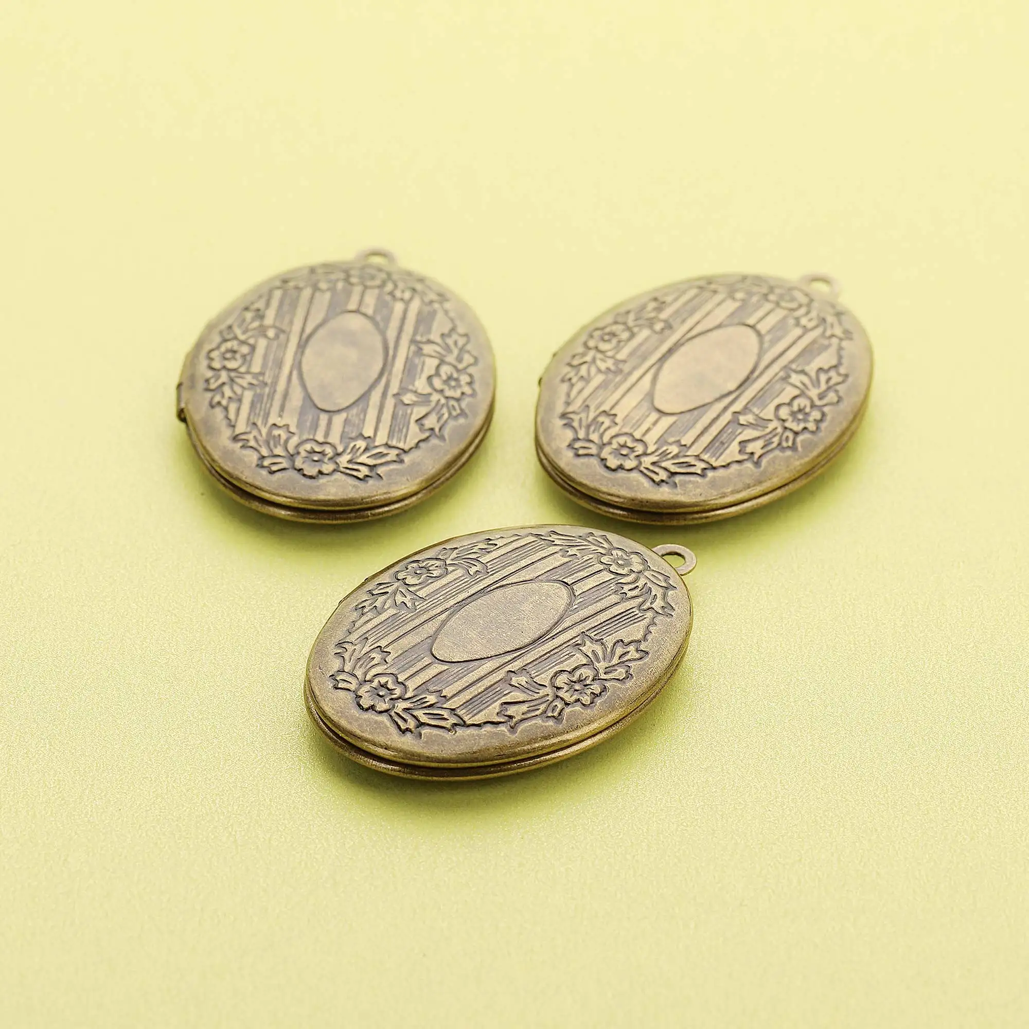 5Pcs 20x30MM Oval Photo Locket,Keepsake Antiqued Dark Bronze Brass Locket,DIY Photo Memory Pendant Charm Supplies 1121058 image 4