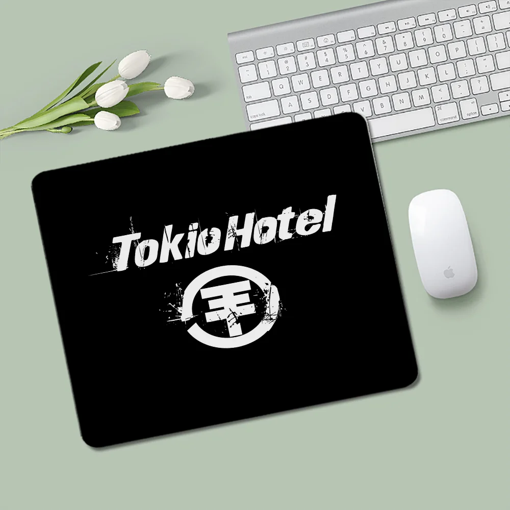 Small Mouse Pad Gaming Mat Tokio Hotel Desk Gadgets Mousepad Gamer Office Rug Offices Accessories Mats Anime Computer Mause Cute