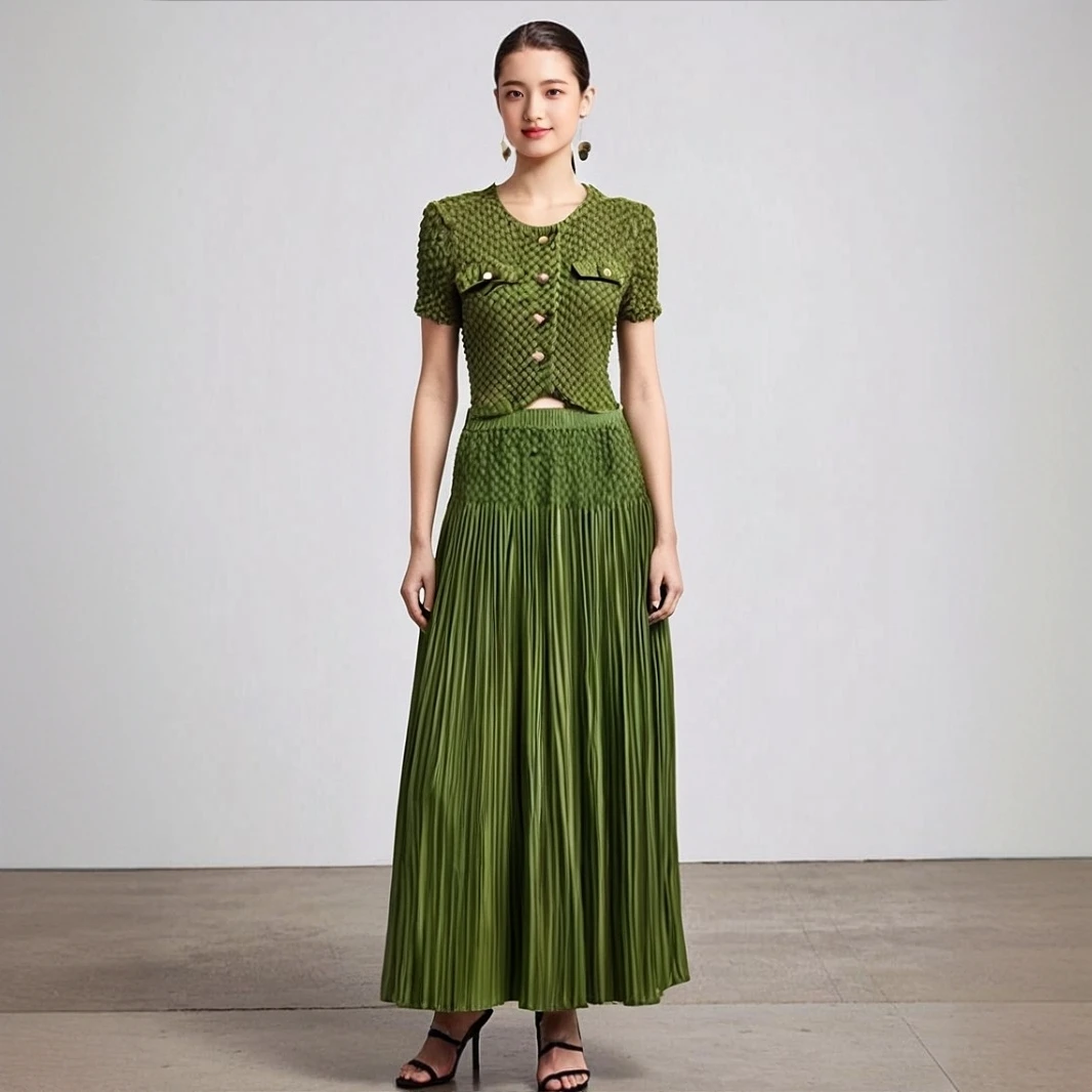 

Miyake Pleated Spring and Summer New Round Neck Short-sleeved Pleated T-shirt Women Fashionable Versatile Single-breasted Tops