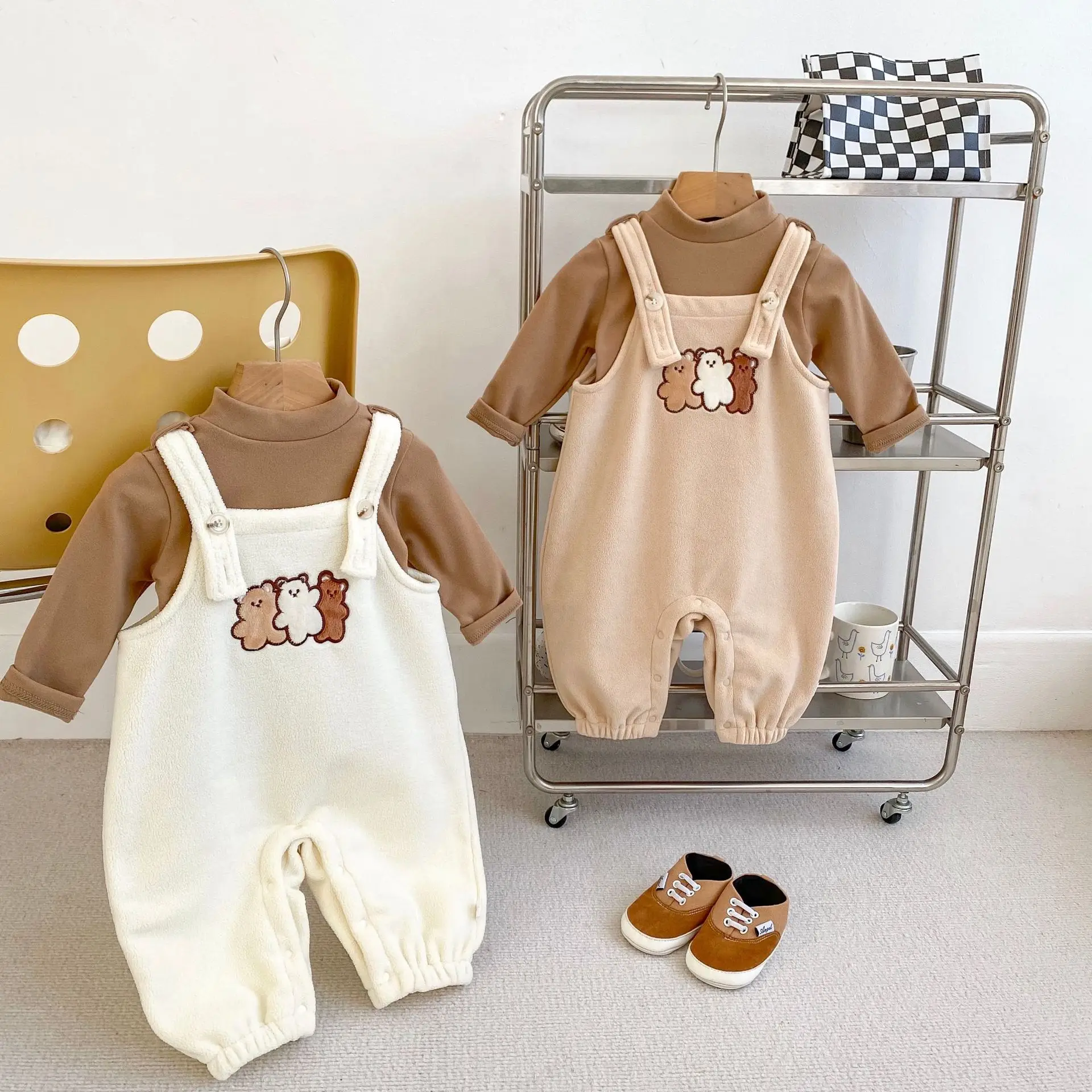 2024 Autumn Winter Baby Boys 2PCS Clothes Set Cotton Solid Tops Fleece Cartoon Suspender Pants Suit Toddler Boys Outfits