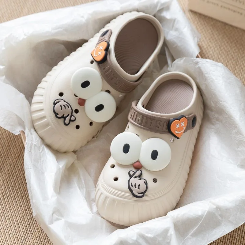 

Girls Summer Hole Sandals Cute Cartoon Women Beach Sandals Ladies Platform Slippers Comfortable Outdoor Slides