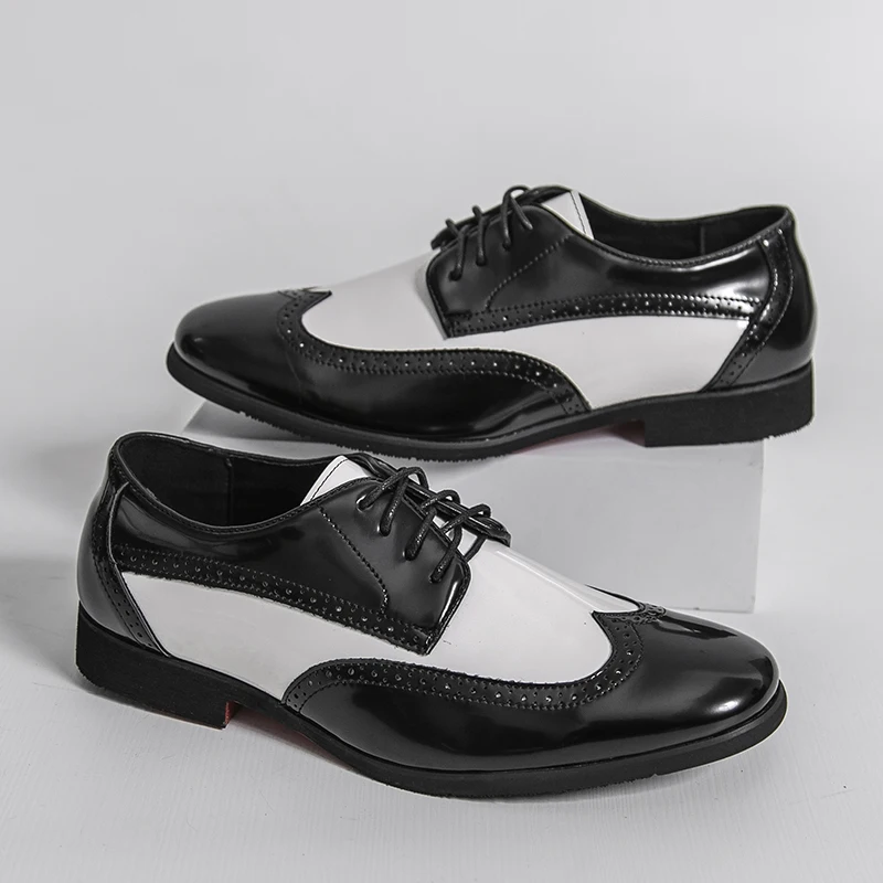 Retro Men Brogues Black White Color American Casual Comfortable Breathable Business Office Leather Shoes Gentleman Shoes