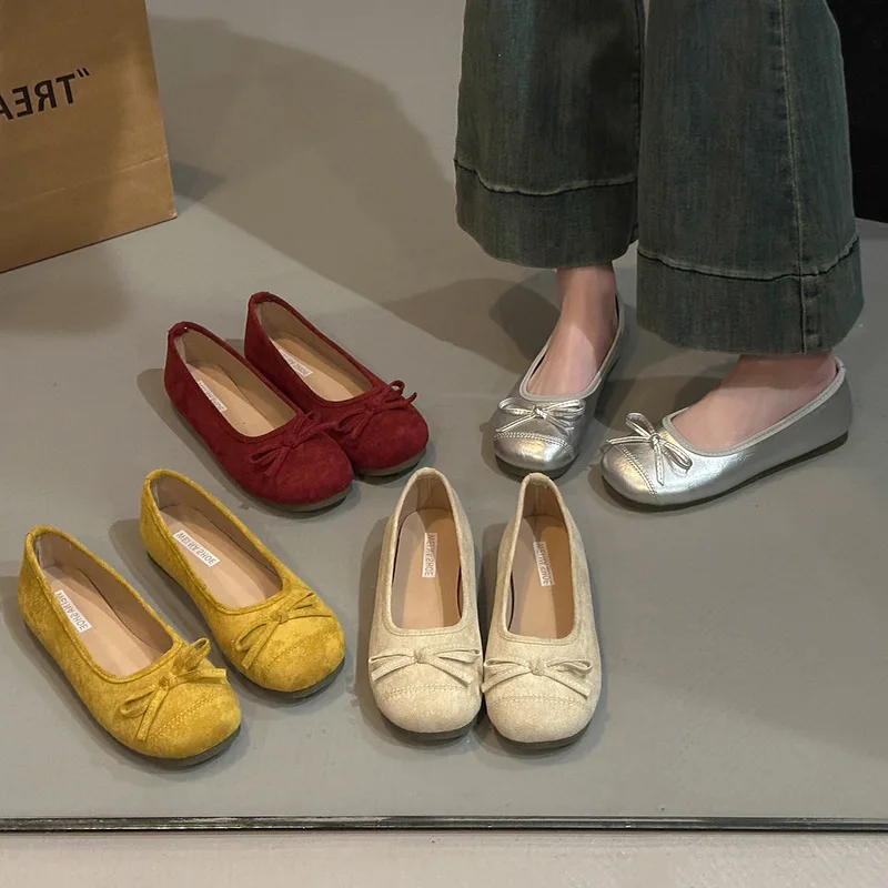 

Осенние женские нежные балетки 2025 года — туфли на мягкой подошве с французскими карамелями, серебристо-красные, нежные туфли на плоской подошве в стиле маленького черного платья