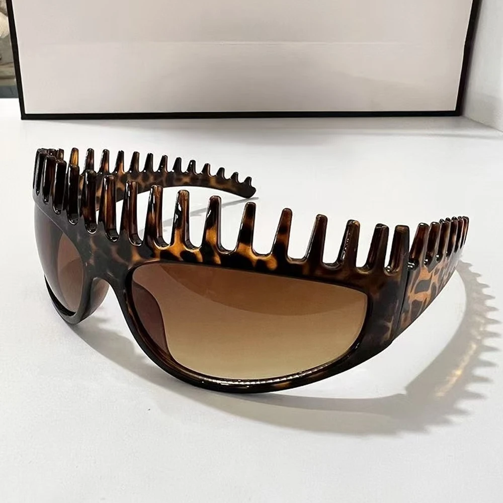 New Creative Comb-Toothed Sunglasses Headband, Quirky and Unique Style, Non-Slip and Comfortable, Versatile for Street Photography / Music Festivals / Vacations