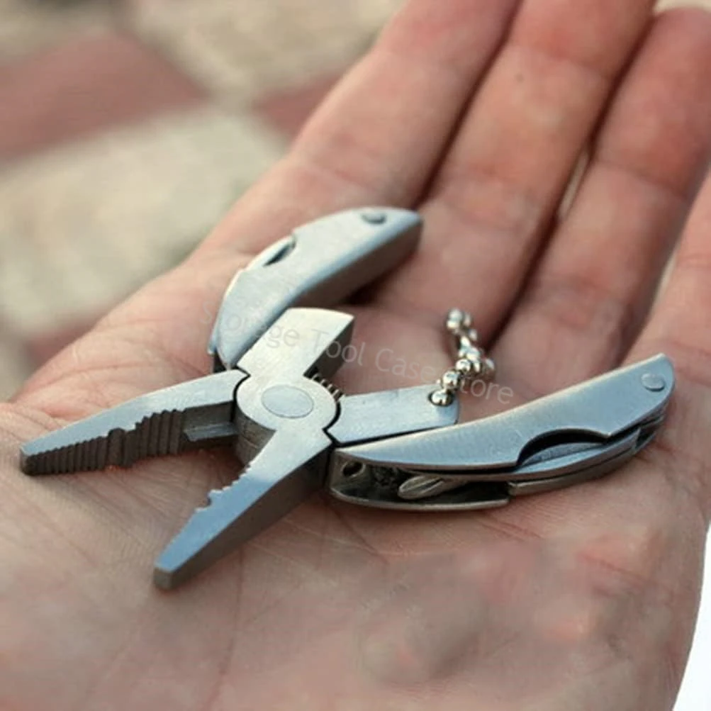 

Stainless Steel Pliers Knife Mini Lightweight Portable Multifunctional Keychain Screwdriver Folding Multitool for Outdoor Use