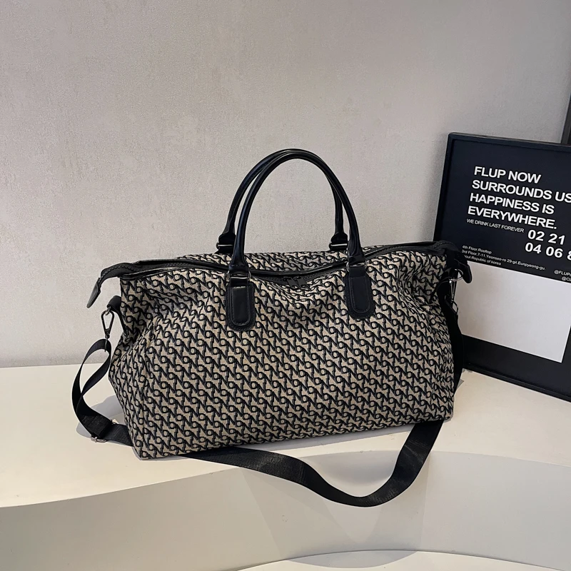 

2026 New Fashion Sense of Luxury Large Capacity Travel Bags Retro Stylish Design Exquisite Hot Trendy Shoulder Bags for Women