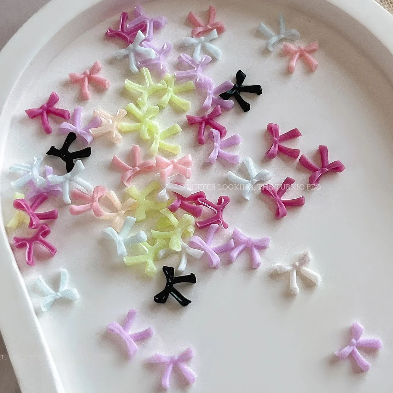 Chique delicado colorido doce resina laço pequeno bowknot bonito fita encantos decorações da arte do prego acessórios de manicure