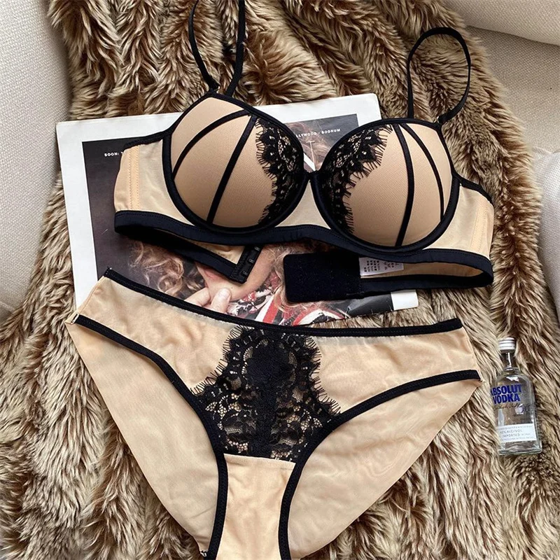

White Women's Y2K Anti Sagging Push Up Bra And Panty Set Soft Underwire Comfortable Bralette with Briefs Lingerie Set