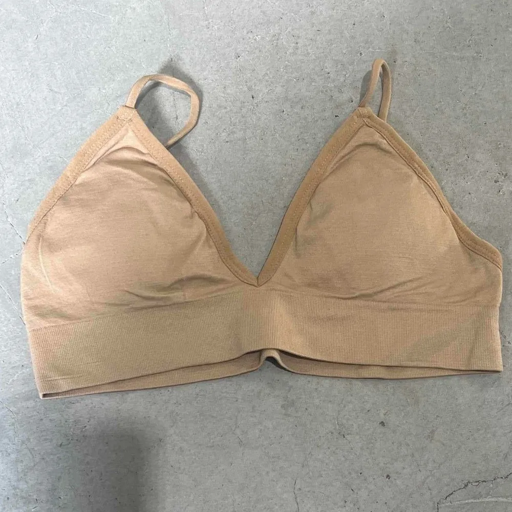 Atmungsaktiver Push-Up-Triangel-BH ohne Bügel, Sport-BH für Damen, Crop-Top, Fitness-Yoga-Top, tiefes V-Ausschnitt-Bralette – Detail 2