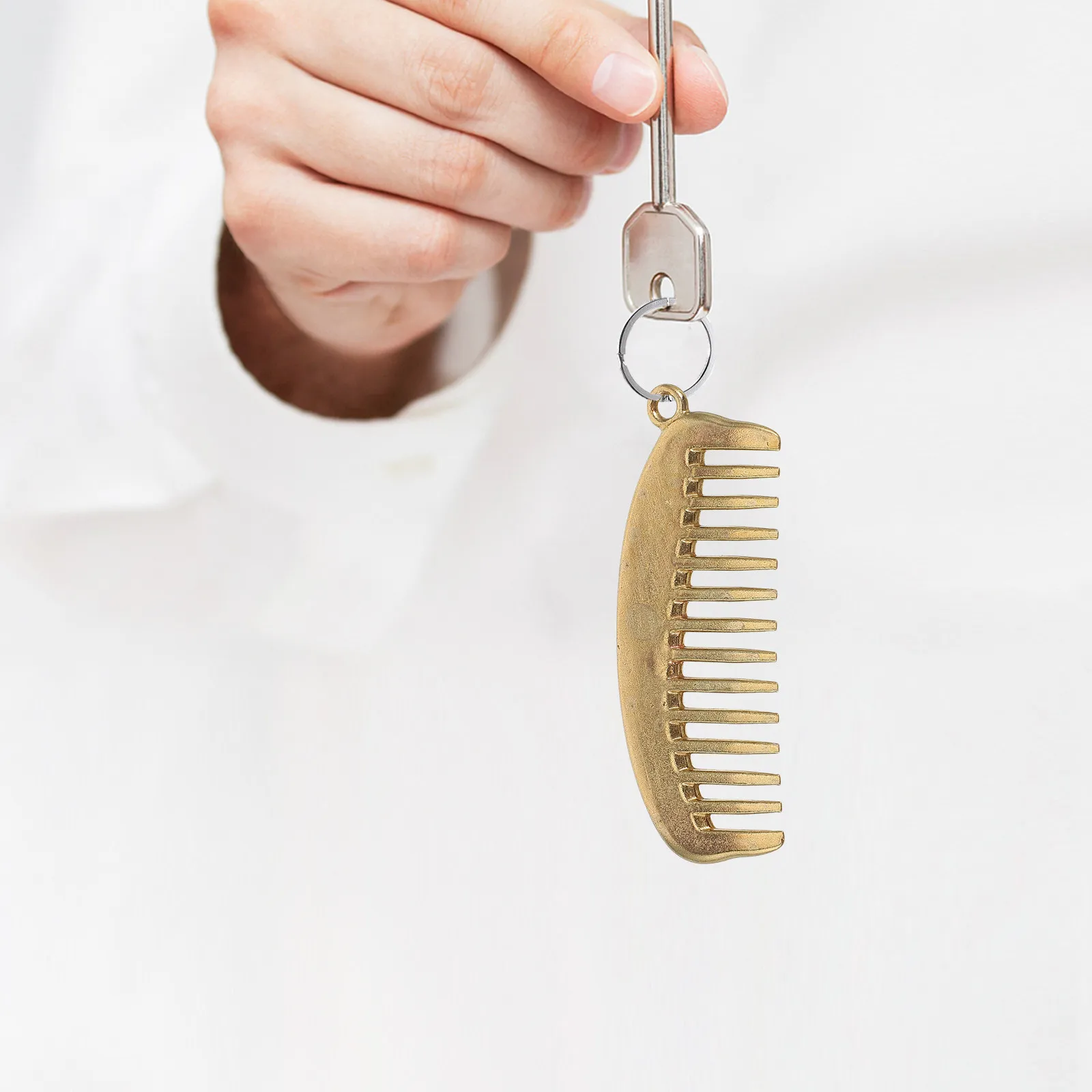 Retro Metal Beard Comb Keychain – Handcrafted Mustache Comb for Men & Women, Hair Styling Tool & Key Decor