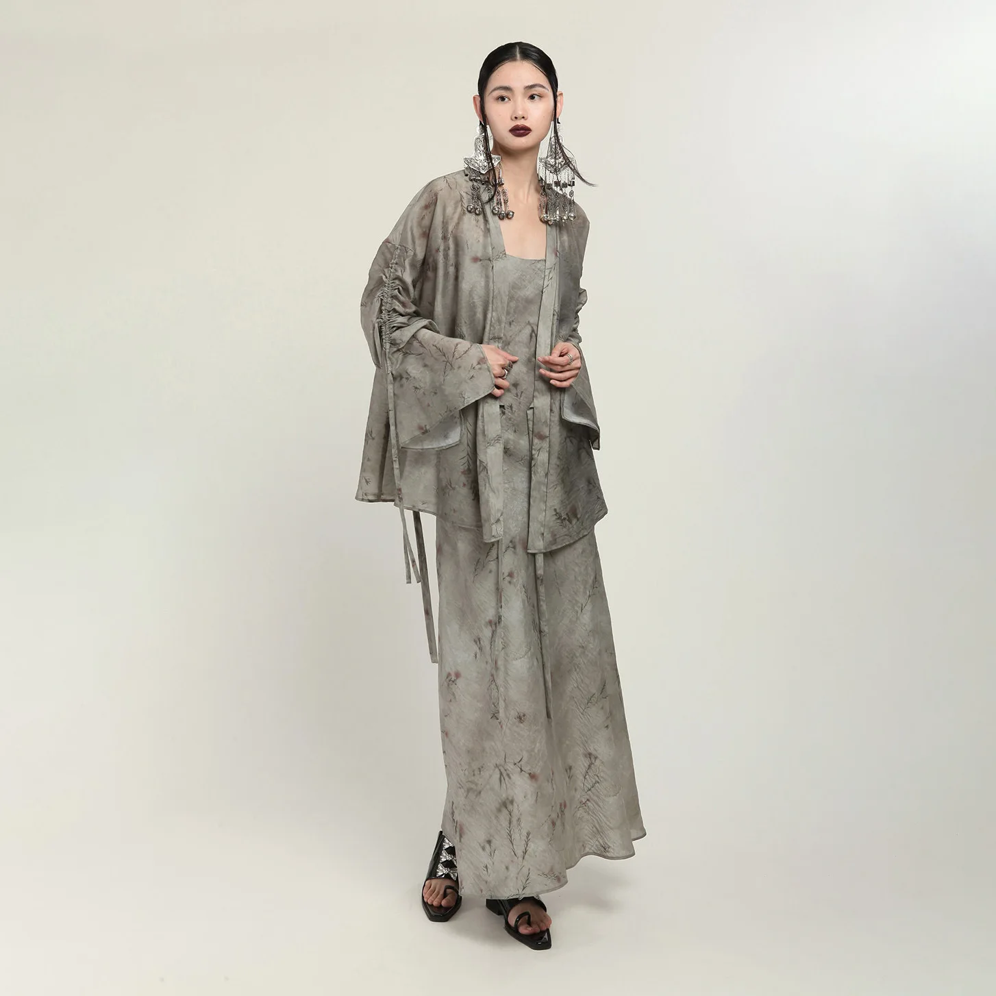 UMI MAO New Chinese Summer Cool Feeling Set Loose Long Sleeve Sunscreen Shirt Top Cardigan A-line Dress Femme