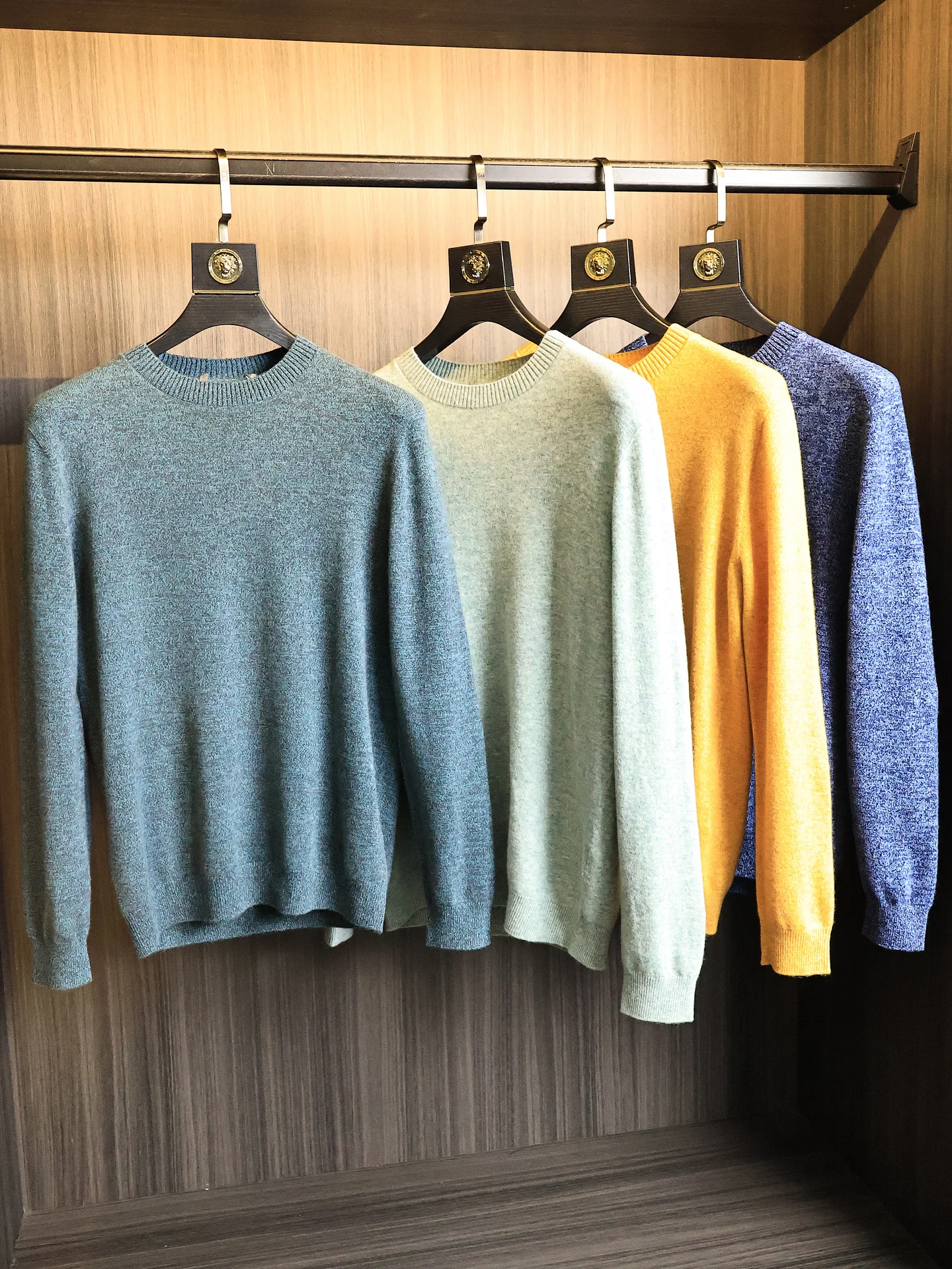 H-Home Men's Woolen Knitted Sweater round Neck Versatile Comfortable Soft Pure Color Fashionable Urban Style Autumn Winter