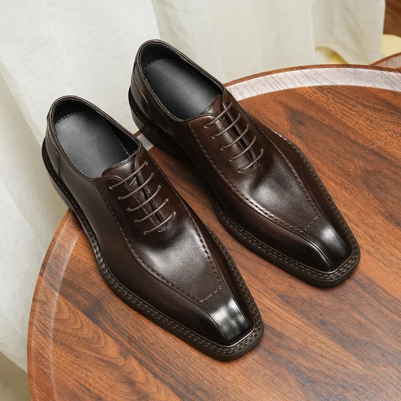 Zapatos de vestir de lujo para hombre, calzado de cuero genuino, diseñador de moda de estilo británico, hecho a mano, cómodos, para fiesta de boda, 2024