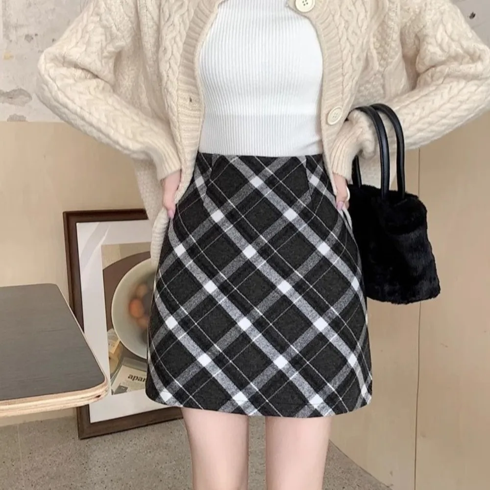 Elegant Retro Plaid Mini Skirt Woolen Material Bodycon Fit A Line Skirt High Waist Plaid Pattern High Waist Skirt Winter Season