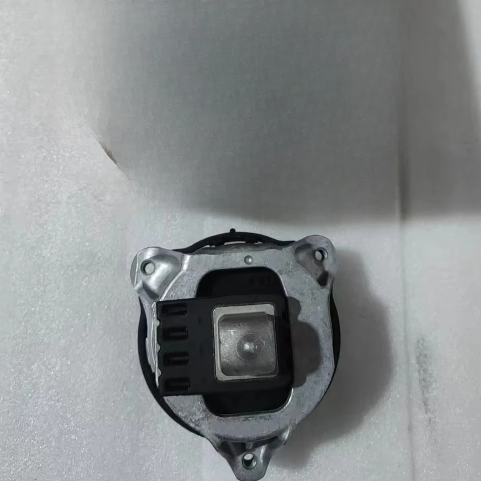 forHigh Quality 22116860457 Auto Part Left Engine Mount Rubber Bracket for bmw X7 G07 7 Series G11 G12 5 Series F90 G30 X5 G05