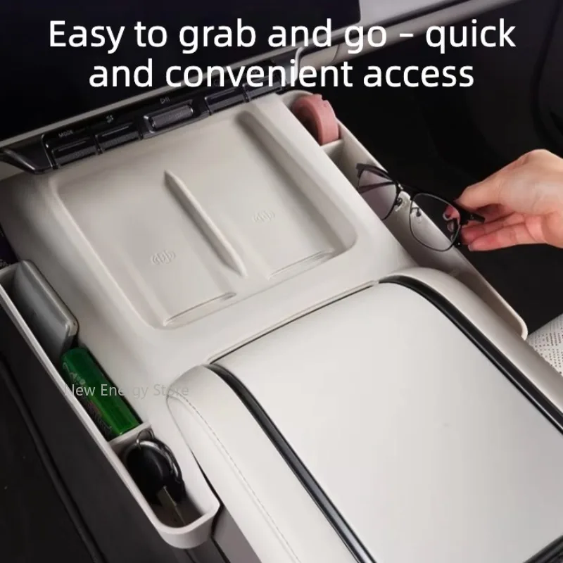 For Zeekr 7X 2025 Modle Wireless Charging Silicone Pad Central Control Storage Box Interior Modify Accessories