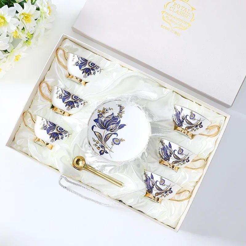 

British Style Ceramic Flower Bone China Coffee Cup and Saucer Set High-end Afternoon Tea Pastoral Flower Tea Cup Birthday Gift