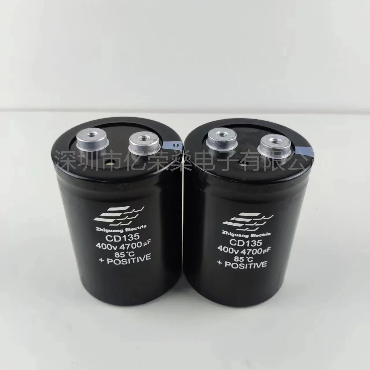 Zhiguang Eiectric Smart Light CD135 400V 4700UF 450V new original inverter capacitor