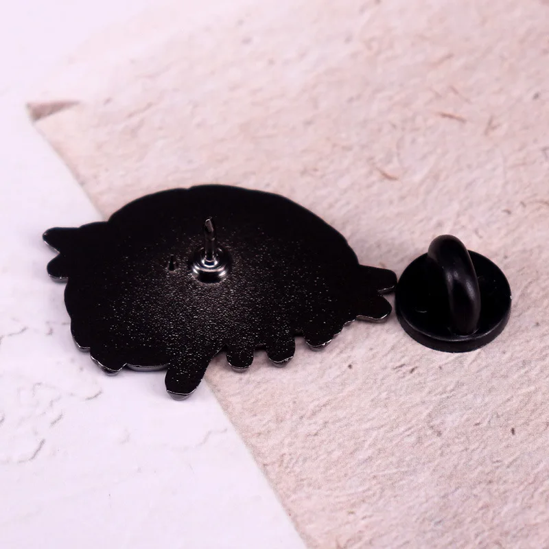 WTF يمر في هنا دبوس طية صدر السترة المينا الموضة