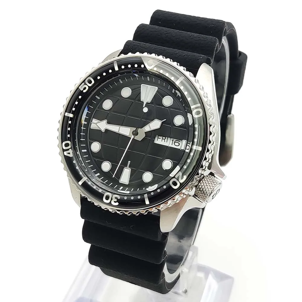 Men\'s NH36 Automatic Mechanical Watch Flat Sapphire Glass Waterproof Case Comfortable Strap Casual Fashion Watch