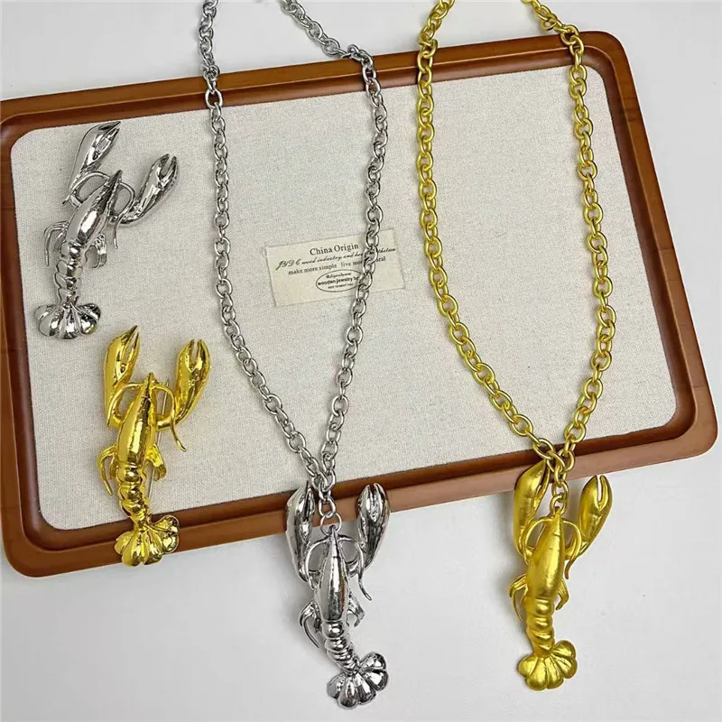 

Metal Crawfish Pendant Necklace for Women Trendy Exaggerated Personality Jewelry Fashionable Accessory 2025 New Design