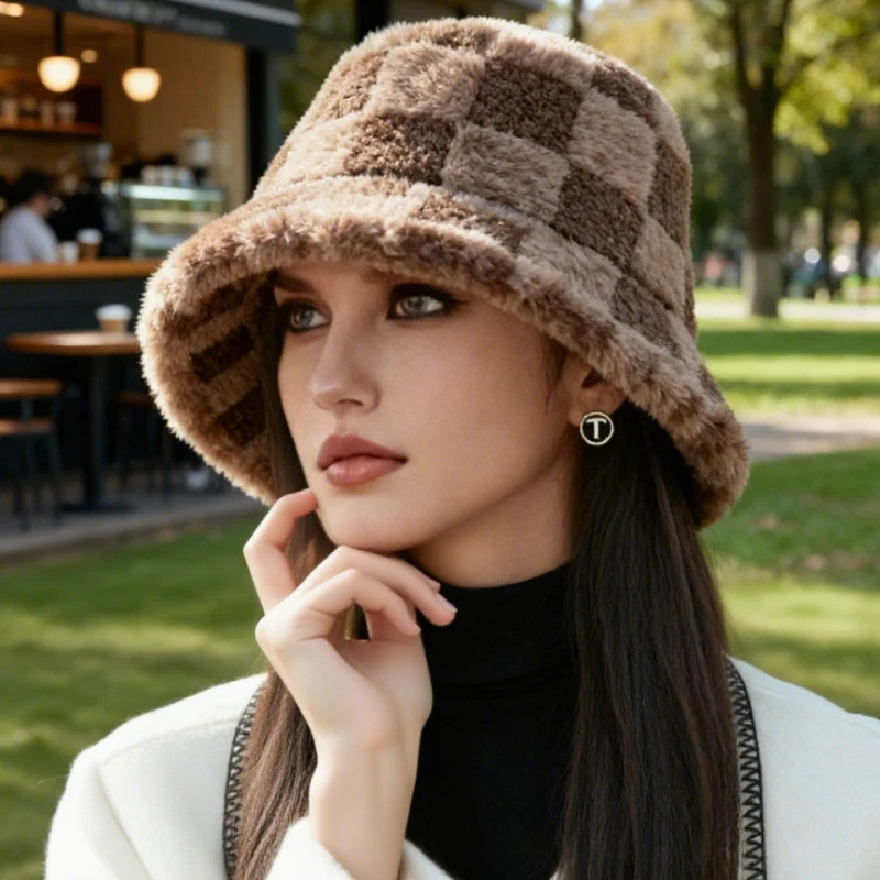 Multi-color Faux Fur Checkered - Bucket Hat Embroidered recension och pris