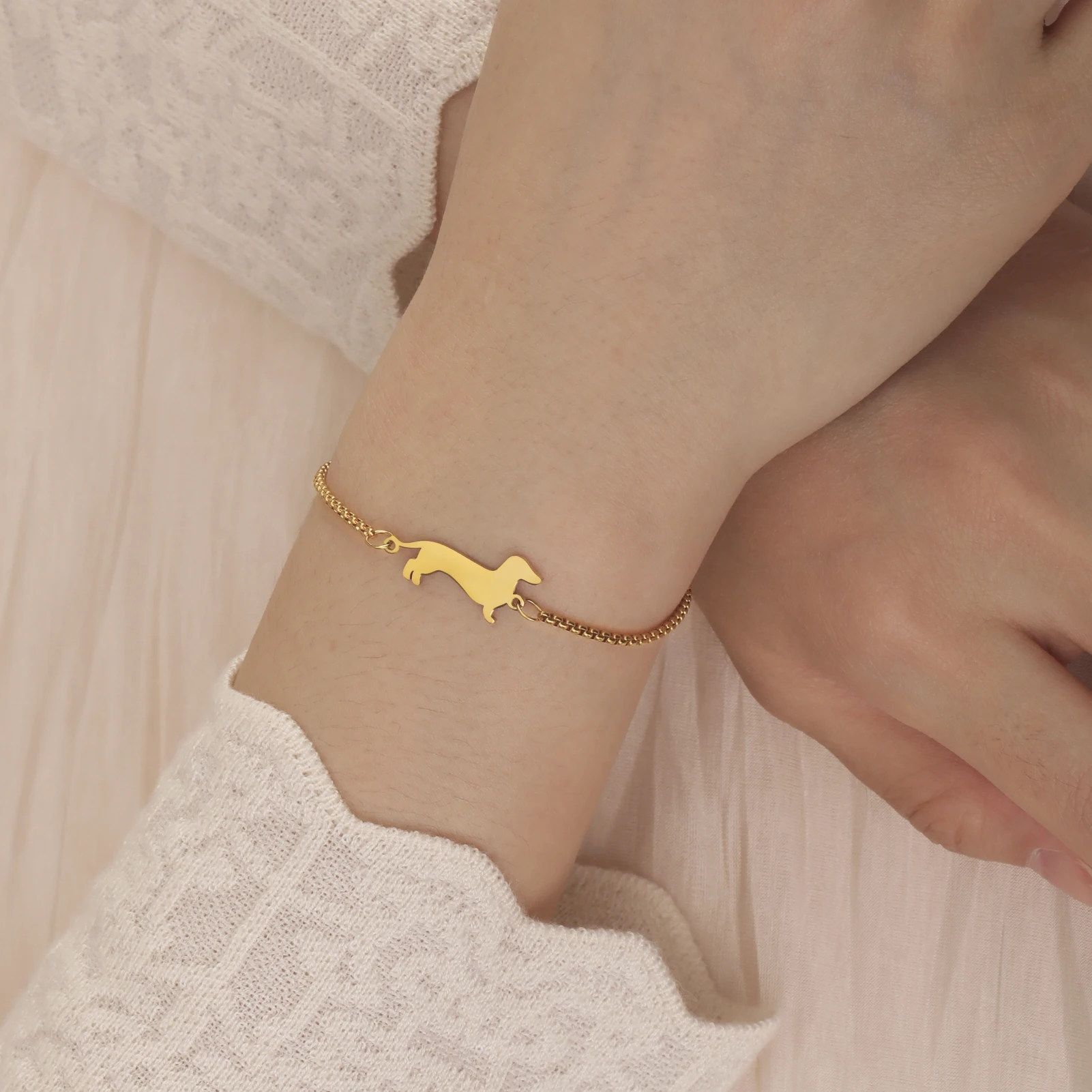 Pulseras con dijes de perro salchicha para mujer, cadena de caja de acero inoxidable, pulseras de animales para cachorros, regalo de joyería