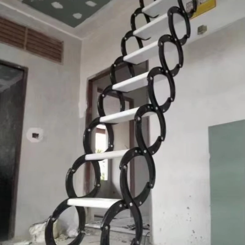The attic of the telescopic ladder, the latest model, a hot seller.