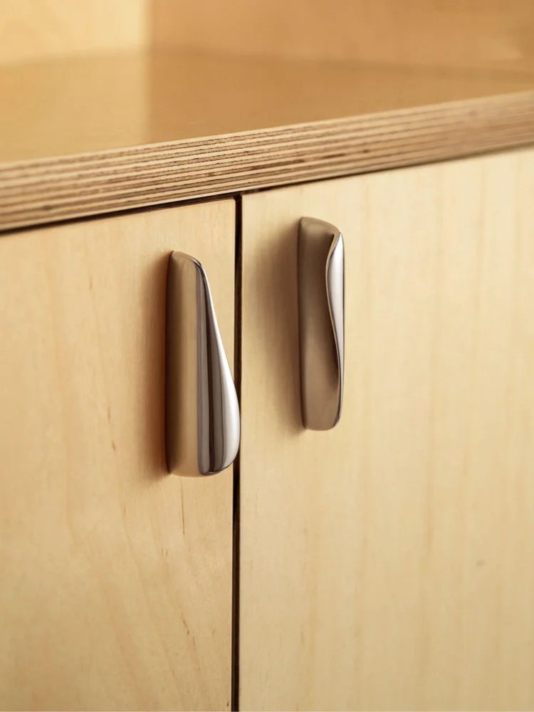 Goo-Ki Creative Brass Furniture Handle Modern Minimalist Cabinet Bar Pulls Mushroom Knob and Handle for Furniture Hardware