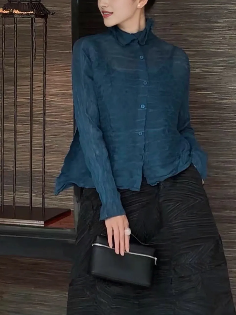 

Elegant Folded Shirt Women's Loose Long Sleeve Transparent Feel Fashionable Summer Lightweight Luxury Top Breathable Polyester