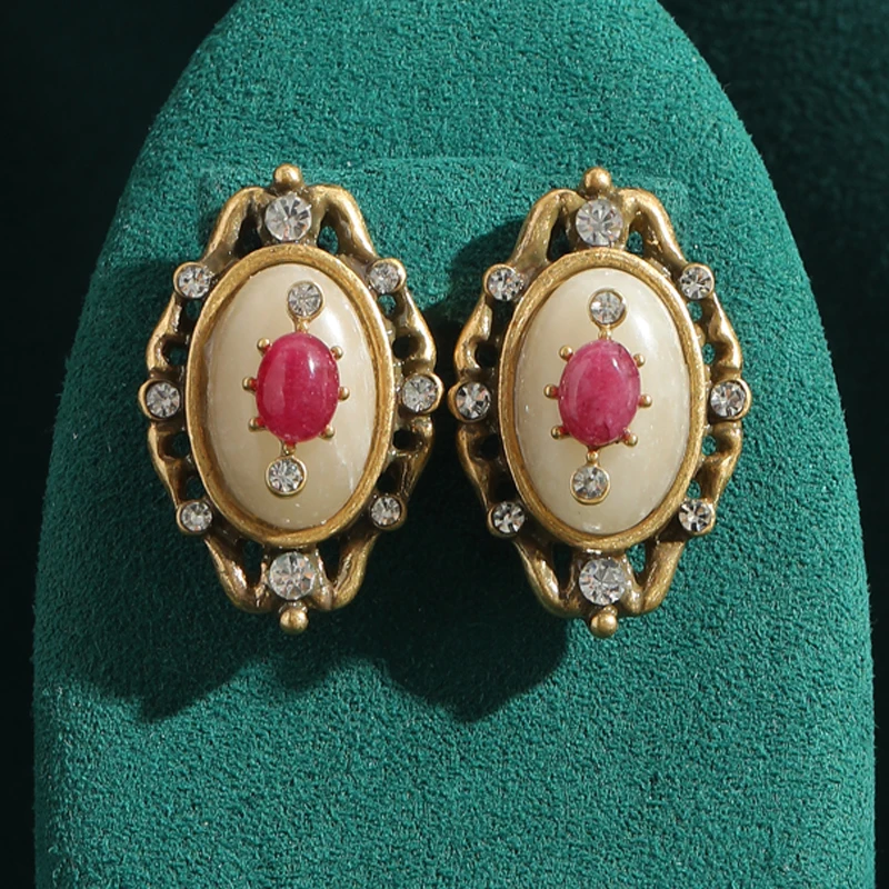 Vintage Classical Flowers Earrings Pink Stone Dripping Oil Horse Eyes Antique Jewelry for Women Gold Color Luxury Korean Fashion