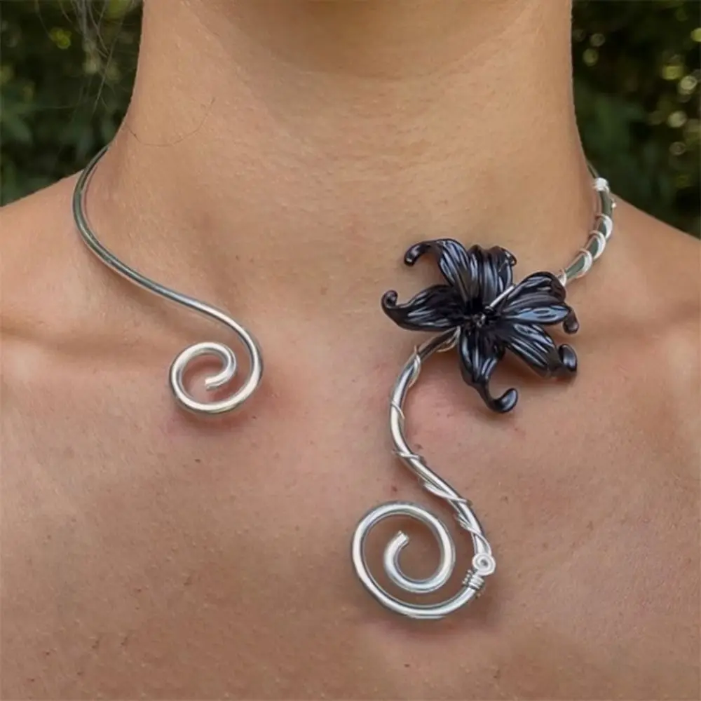 Elegant Colorful Iris Flower Flower Pattern Adjustable Length Collar Spiral Adjustment Women
