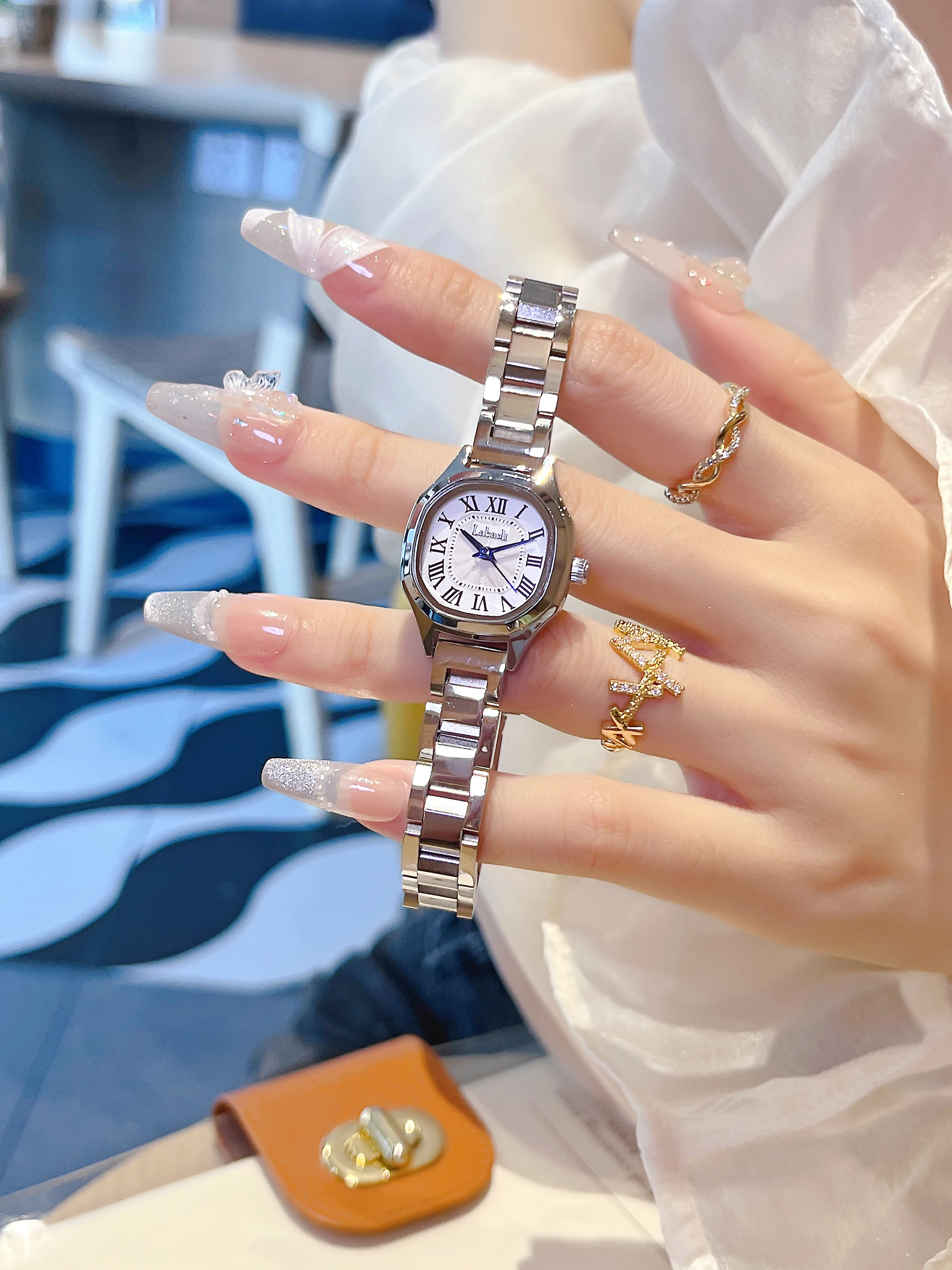 

New Small Gold Women'S WatchFashionableVersatileClassicTrendy Quartz Watch, High-End Selection, Women'S Gift, Women'S Accessory.