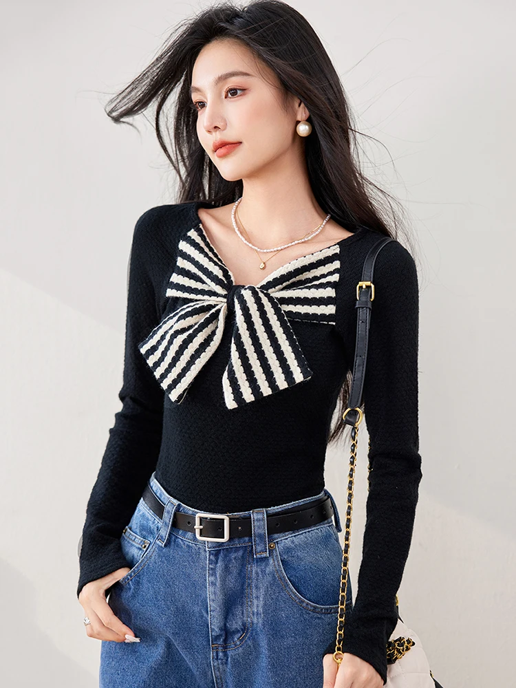 2024 jesienno-zimowy sweter w paski z kokardką moda Harajuku Retro bluzki z dzianiny damskie Casual sweter z długim rękawem