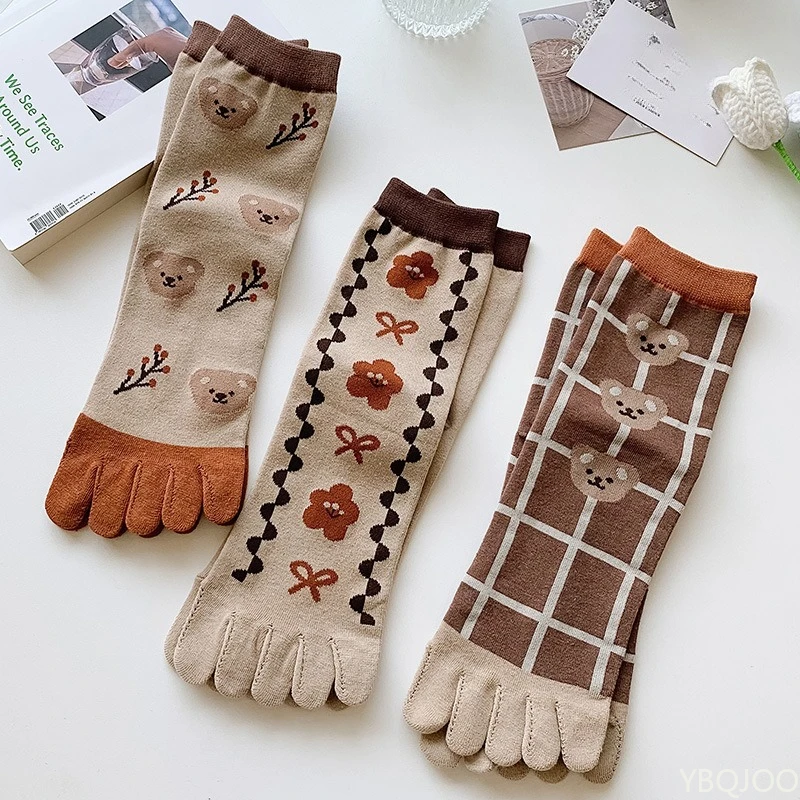 3 Pairs of High Beauty Mid Tube All Season Trendy Versatile Women's Five Toe Socks Sweet Retro Breathable Fashionable Socks